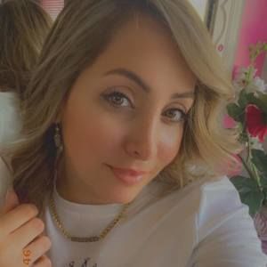 Meet your Posher, Nahla